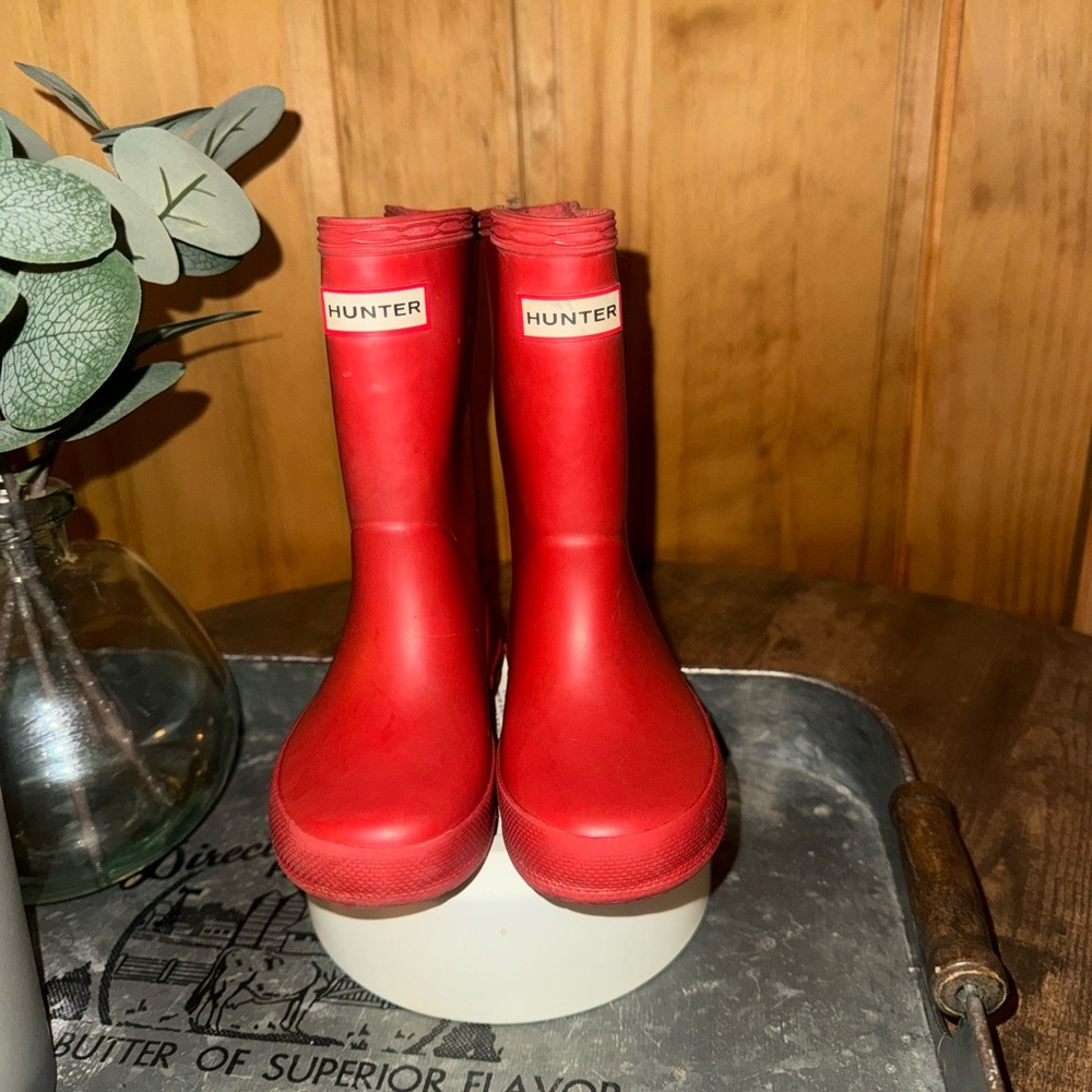 Hunter Bold Red Waterproof Rain Boots